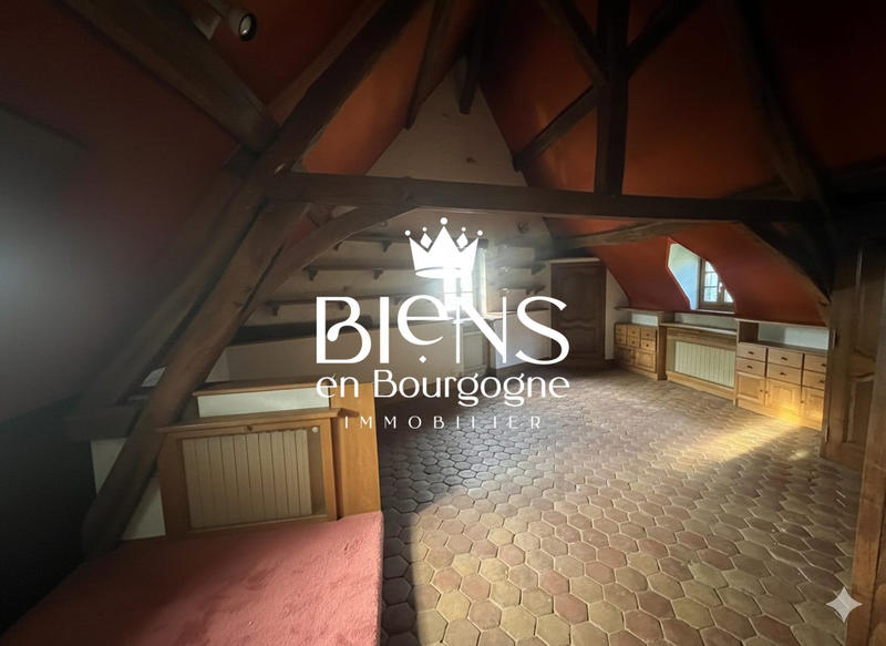 Maison - 190 m² - 6 pièces