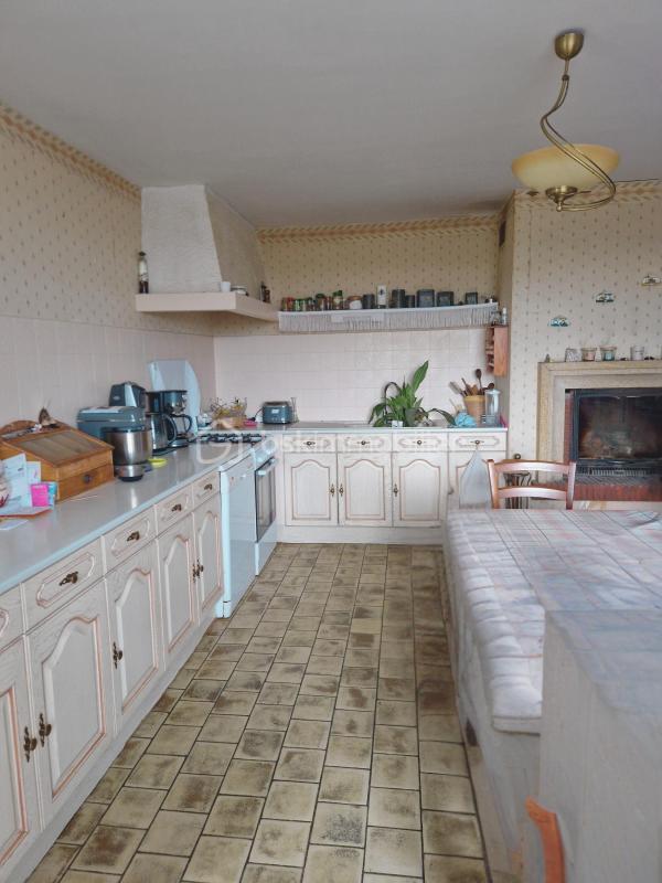 Propriété - 146 m² - 6 pièces