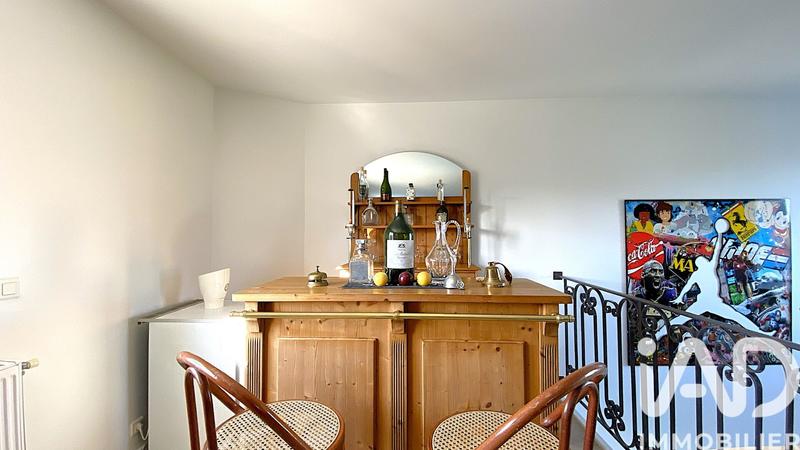 Maison - 200 m² - 6 pièces