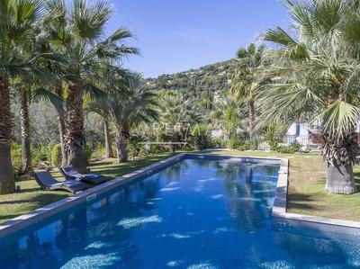 Villa - 440 m² - 10 pièces