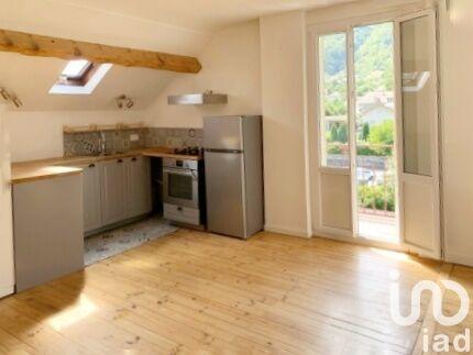 Appartement - 80 m² - 5 pièces