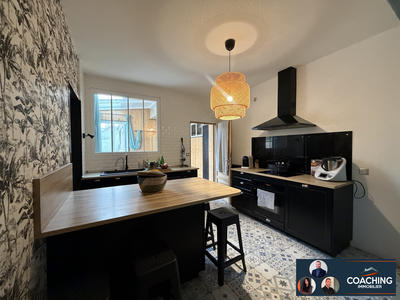 Maison - 205 m² - 7 pièces