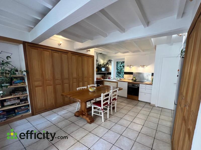 Maison - 89 m² - 5 pièces