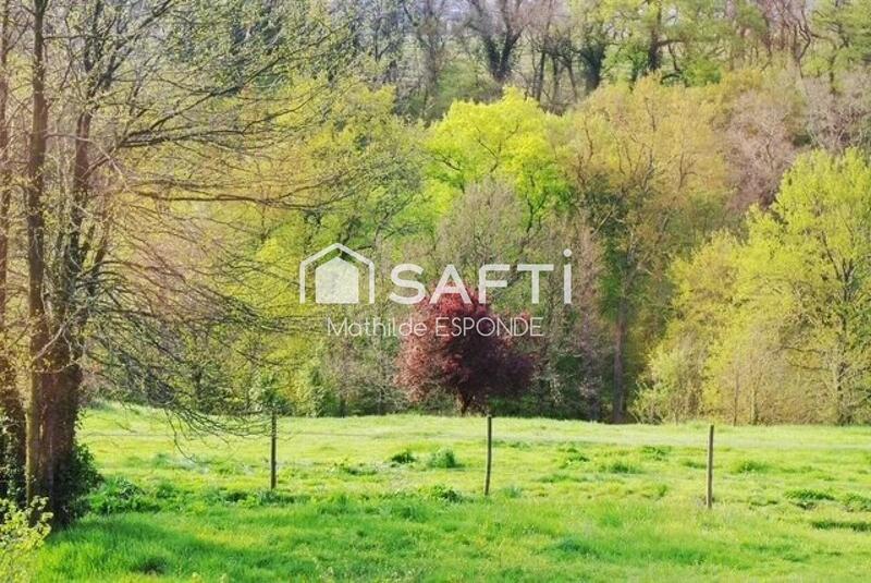 Maison - 235 m² - 7 pièces