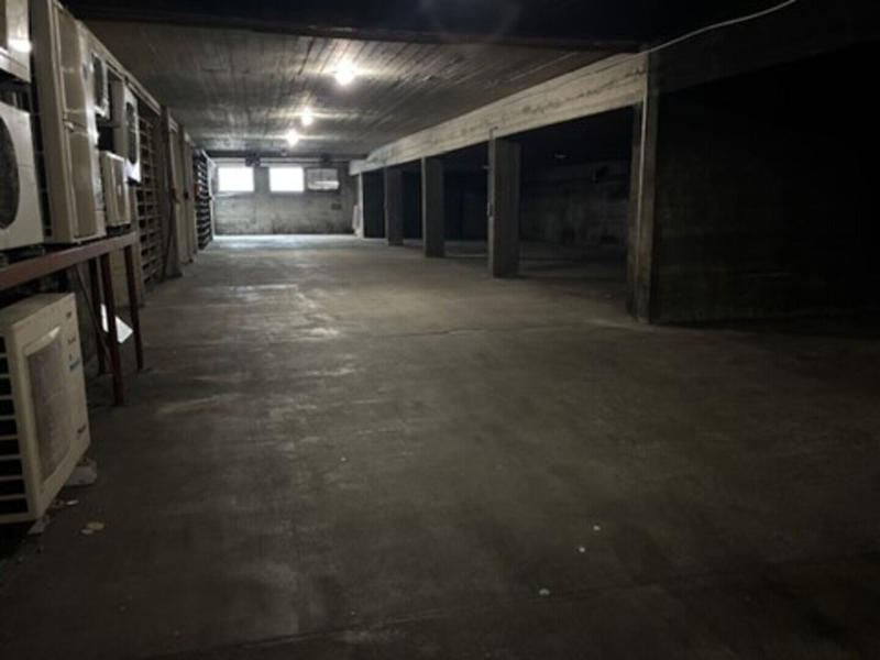 Local commercial - 760 m²