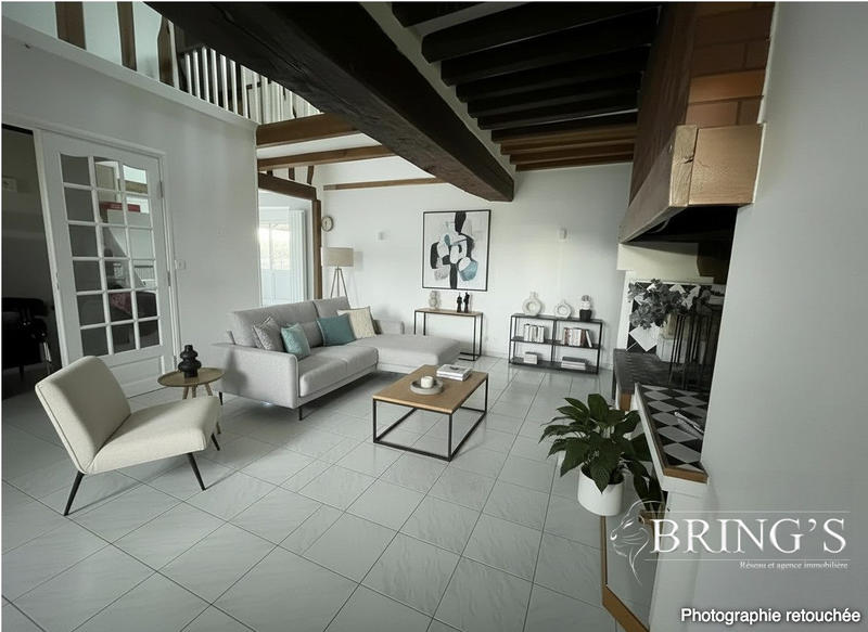 Maison - 215 m² - 8 pièces