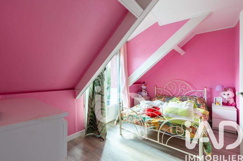 Maison - 166 m² - 9 pièces