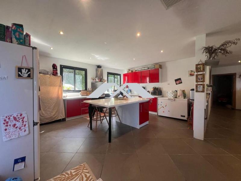 Maison - 130 m² - 4 pièces