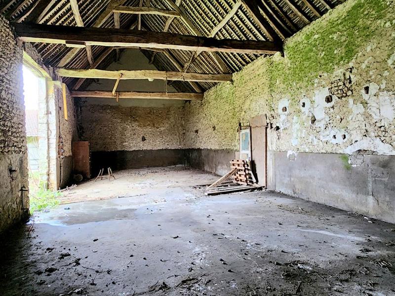 Grange - 140 m² - 1 pièce