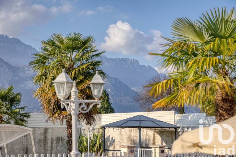 Maison - 97 m² - 5 pièces