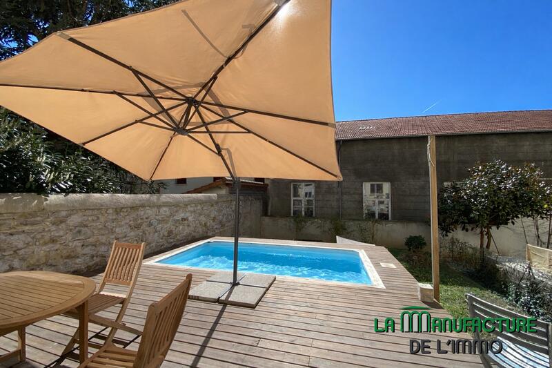 Loft - 73 m² - 2 pièces