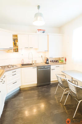 Maison - 98 m² - 6 pièces