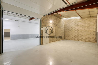 Local d'activité / Entrepôt - 42 m² - 1 pièce