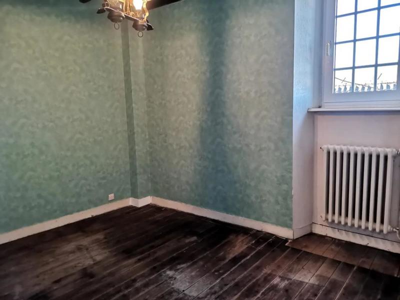 Maison - 182 m² - 10 pièces