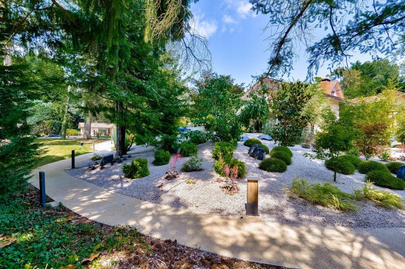 Propriété - 307 m² - 9 pièces