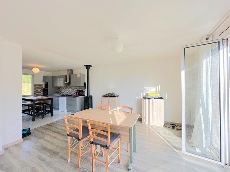 Maison - 82 m² - 4 pièces