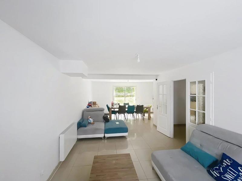 Maison - 93 m² - 4 pièces