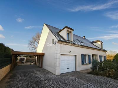 Maison traditionnelle - 152 m² - 6 pièces
