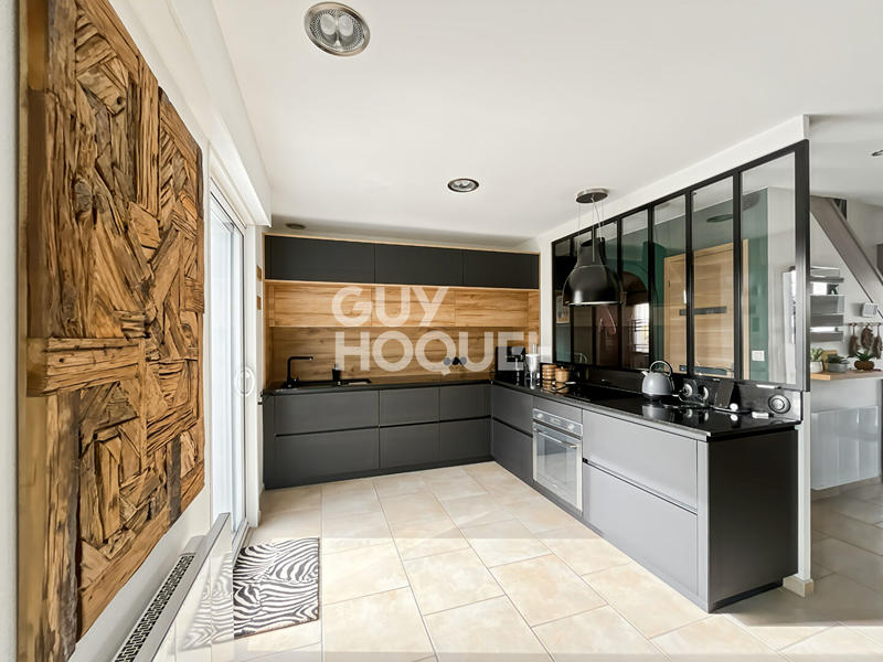 Maison - 149 m² - 6 pièces