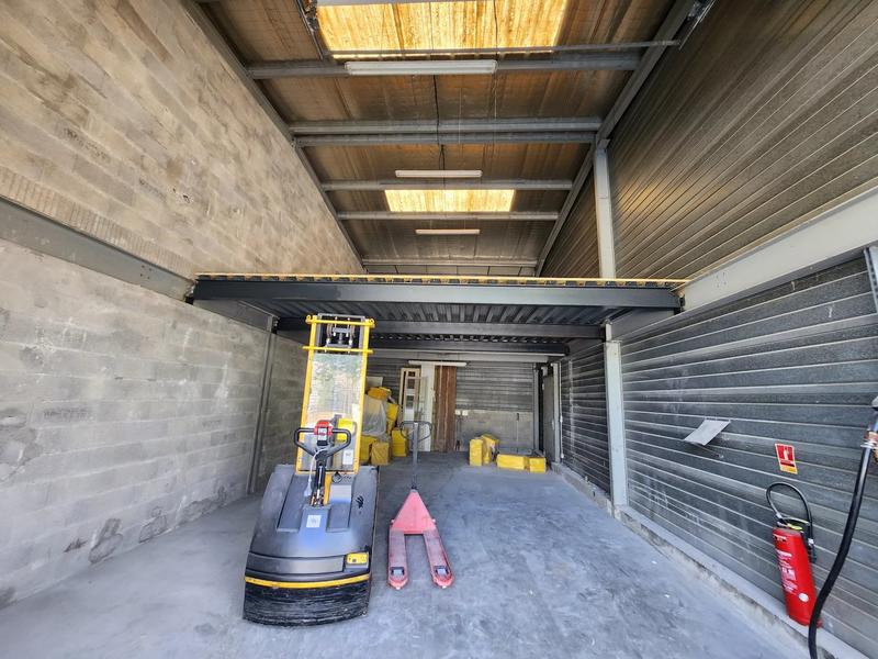 Local commercial - 100 m² - 2 pièces