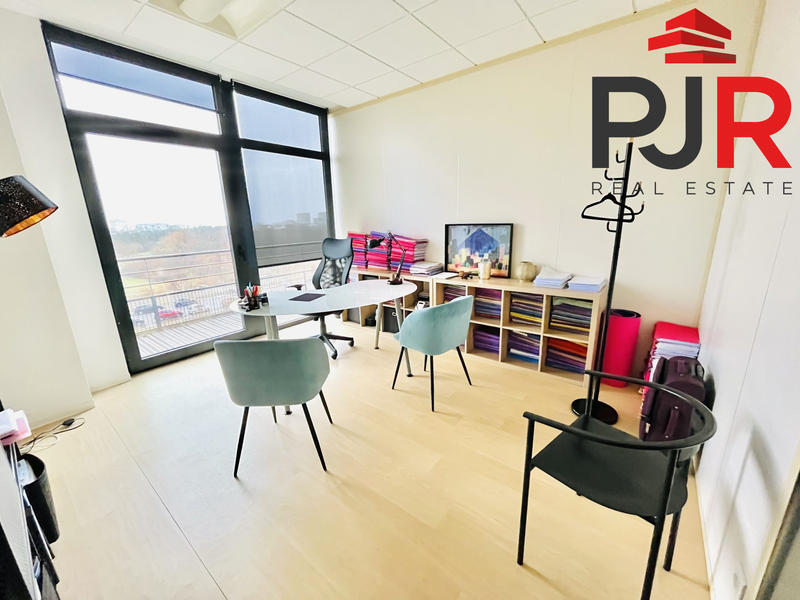 Bureau - 476 m²