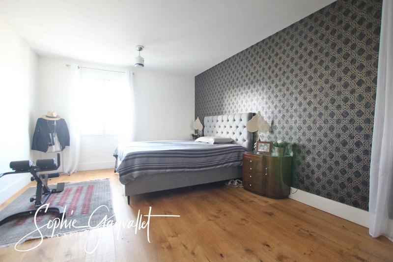 Villa - 168 m² - 6 pièces