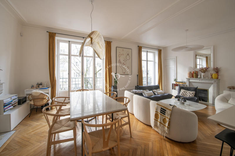 Appartement - 120 m² - 4 pièces