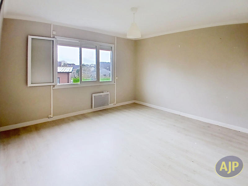 Maison - 87 m² - 5 pièces