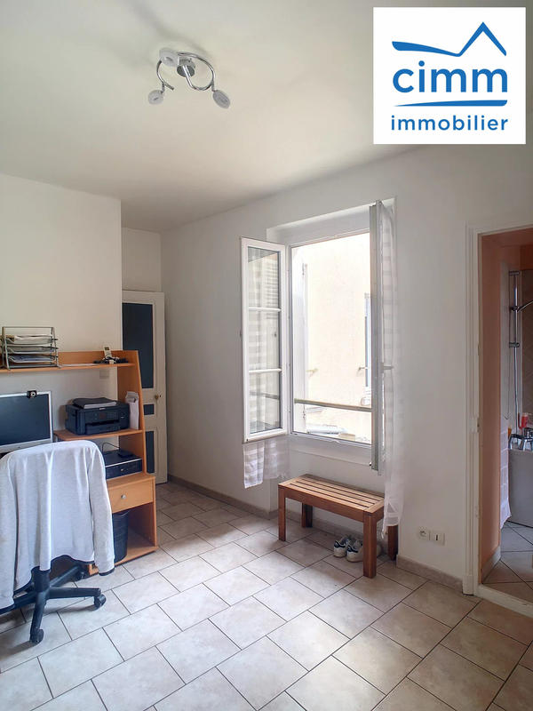 Fonds de commerce - Magasins - 93 m²