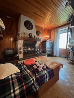 Maison traditionnelle - 90 m² - 4 pièces