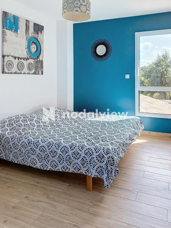 Villa - 220 m² - 8 pièces