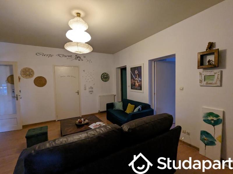 Chambre - 12 m² - 1 pièce