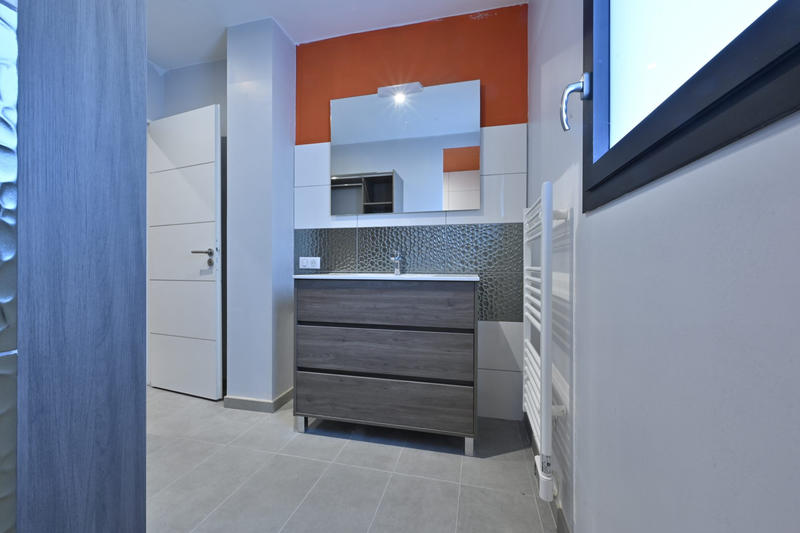 Maison - 202 m² - 5 pièces