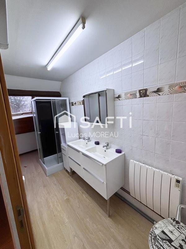 Maison - 186 m² - 7 pièces