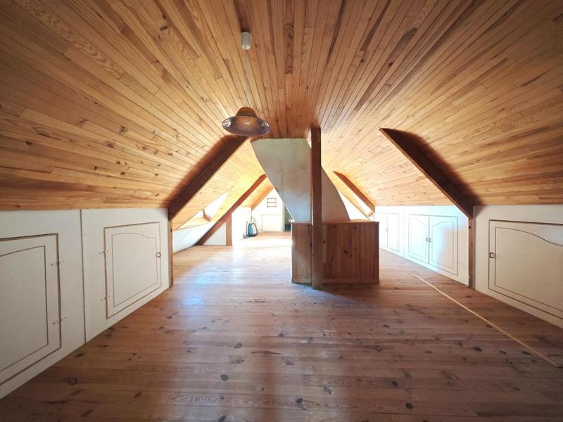 Maison - 205 m² - 8 pièces