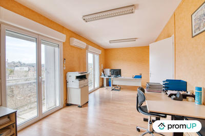 Bureau - 153 m² - 8 pièces