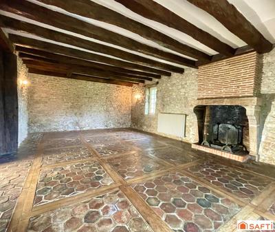 Maison - 285 m² - 15 pièces