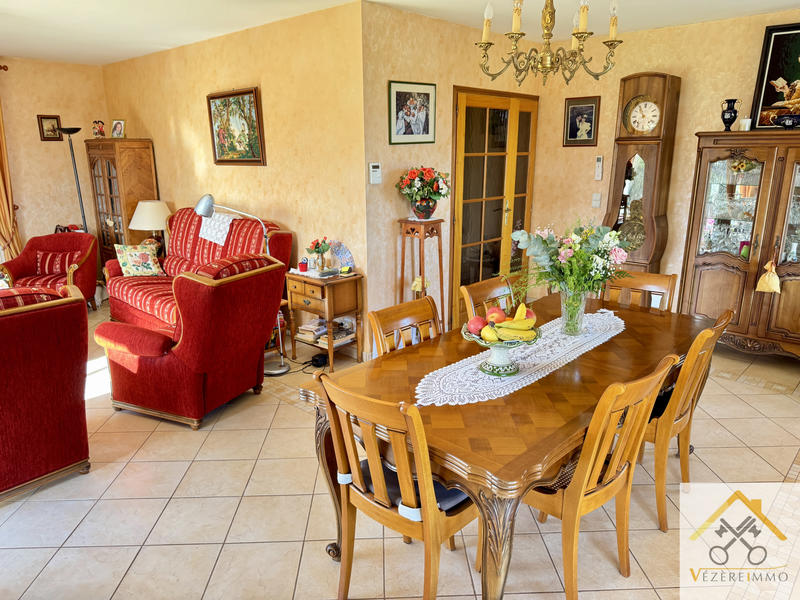 Maison - 110 m² - 4 pièces