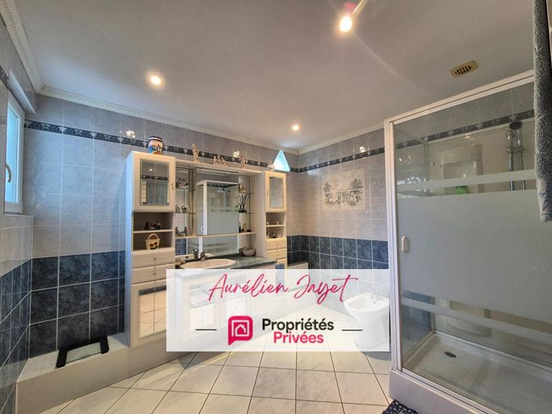 Maison - 130 m² - 6 pièces