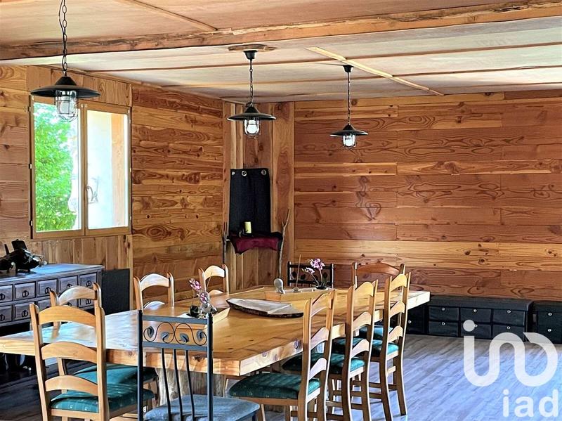 Maison - 258 m² - 5 pièces