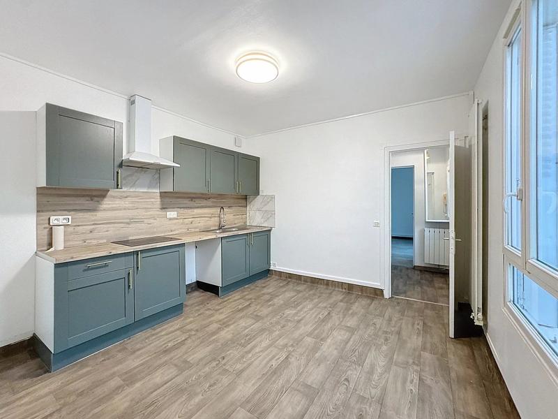 Maison - 131 m² - 8 pièces