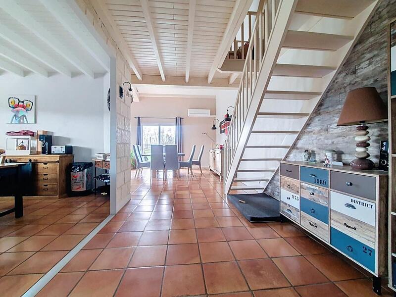 Maison - 170 m² - 5 pièces