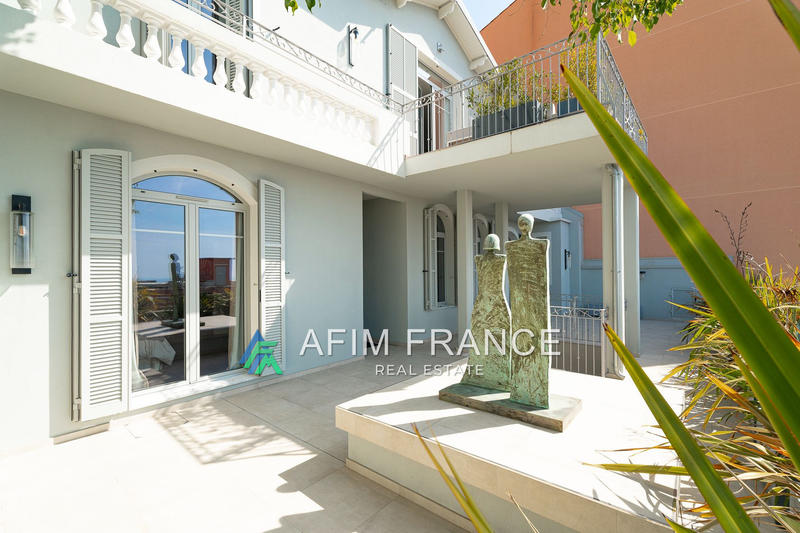 Maison de ville - 227 m² - 4 pièces