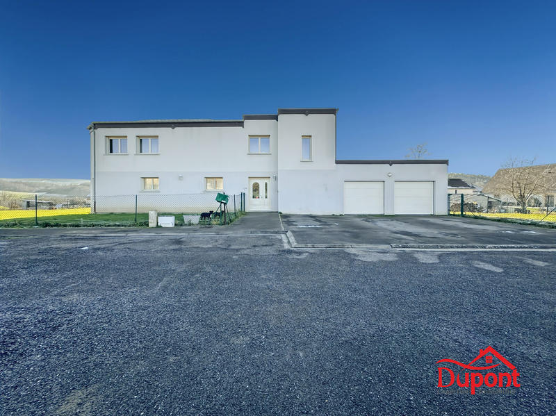 Maison - 210 m² - 9 pièces