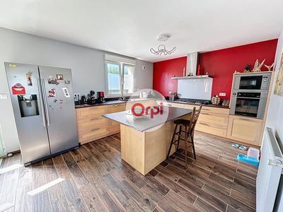 Maison - 102 m² - 5 pièces