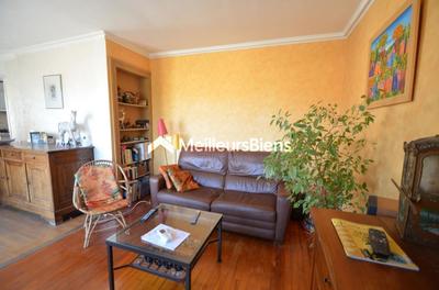 Maison - 142 m² - 6 pièces