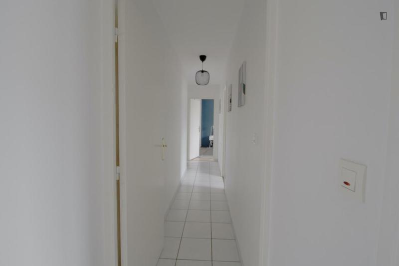 Chambre - 11 m² - 6 pièces