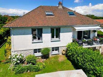 Maison - 176 m² - 6 pièces