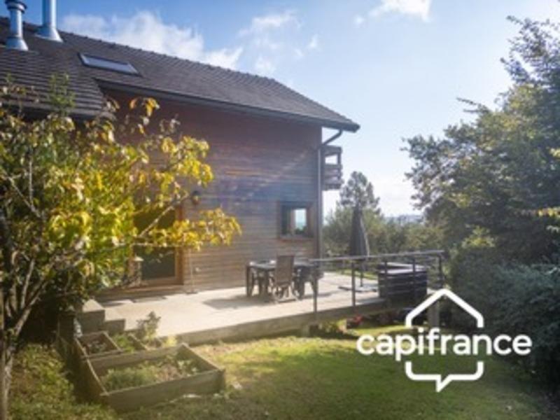 Maison - 180 m² - 8 pièces