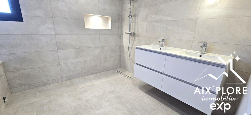 Villa - 138 m² - 5 pièces